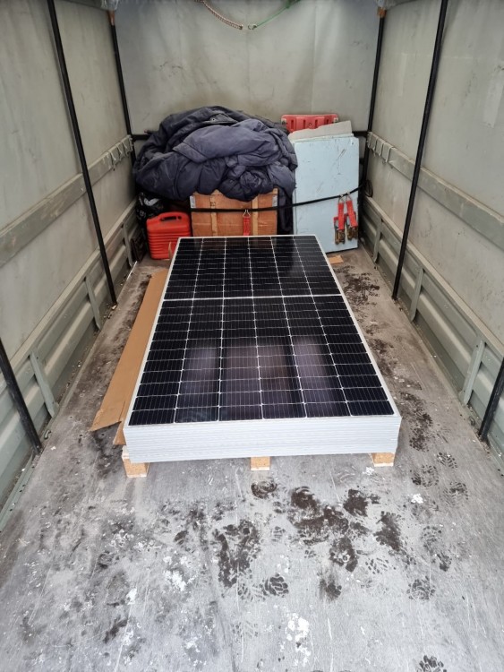 Пять Солнечных батарей Yingli Solar YLM YL435D-40d PERC — GWS Energy