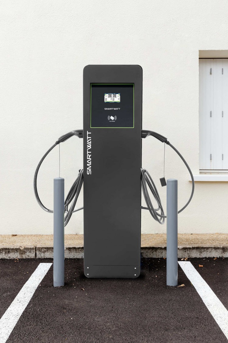 Электрозарядная станция SMARTWATT EVC AC 44K 3P CP2 Type2 ST-B &mdash; GWS Energy